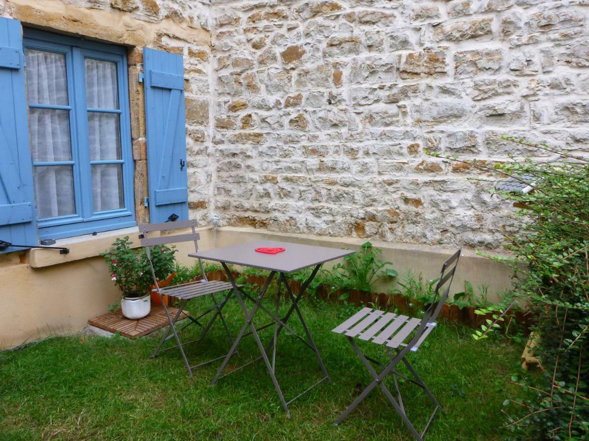 La Marionnette Du Plateau Villa Lyon Exterior photo